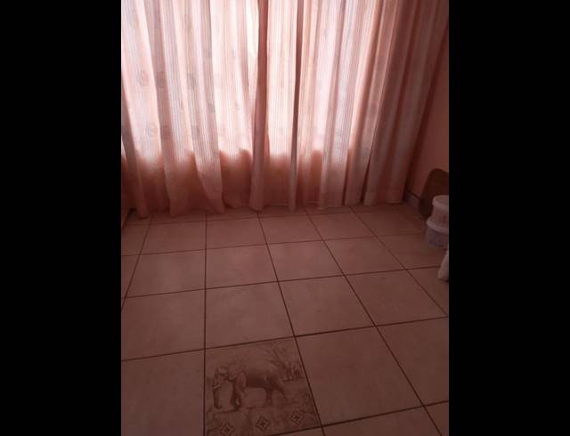 3 BEDROOM HOUSE FOR SALE IN DOBSONVILLE EXT 3